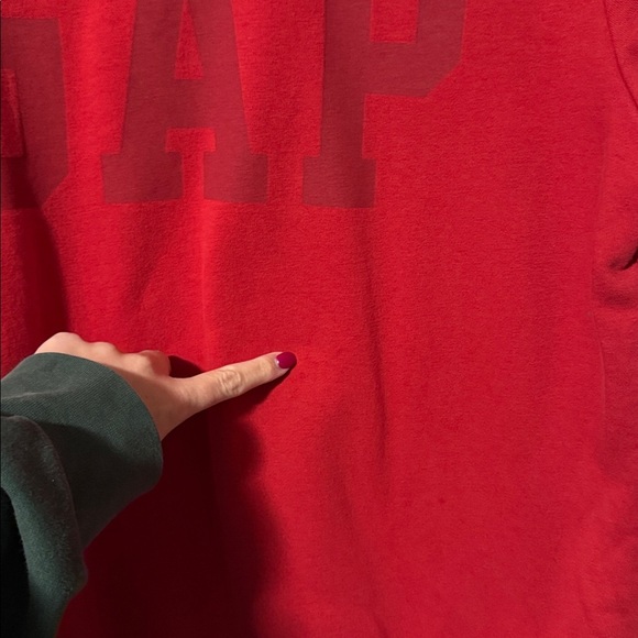 GAP Red Crewneck - Picture 4 of 5